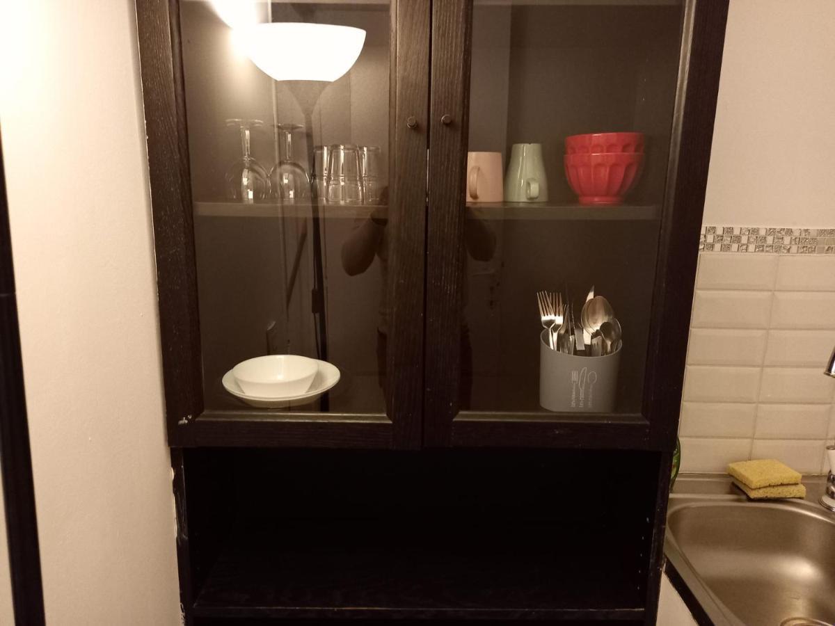 3 Hebergements - Au 1Er Etage 1 Appartement 2 Pieces Et Au 2Eme Etage Un Logement De 2 Chambres Louees Separement Avec Coin Cuisine Et Toilettes A Partager- Dans Pavillon Au Pied Du Rer B A 5 Minutes De Paris Et 30 Mn Stade De France Cachan Exterior foto