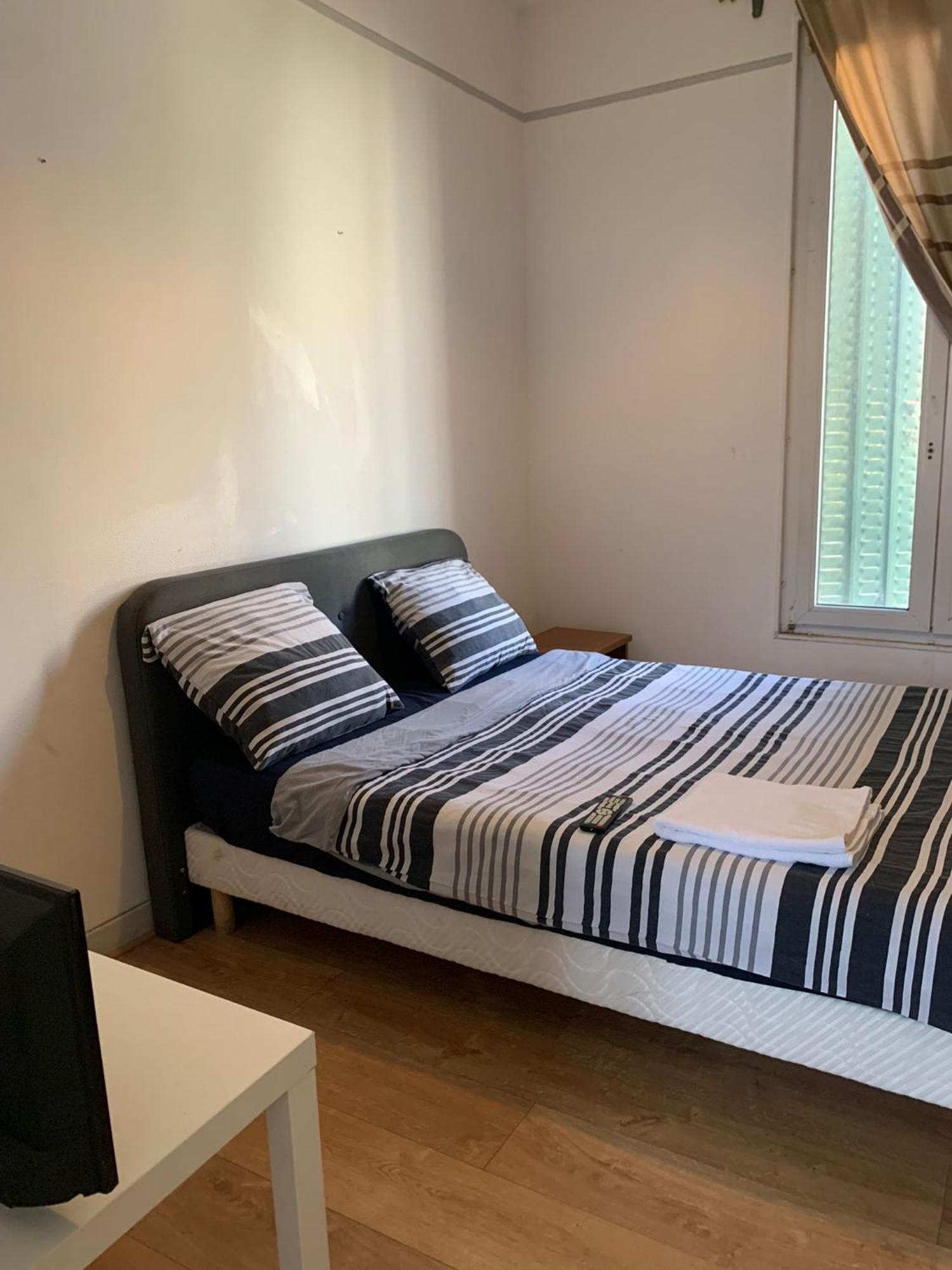 3 Hebergements - Au 1Er Etage 1 Appartement 2 Pieces Et Au 2Eme Etage Un Logement De 2 Chambres Louees Separement Avec Coin Cuisine Et Toilettes A Partager- Dans Pavillon Au Pied Du Rer B A 5 Minutes De Paris Et 30 Mn Stade De France Cachan Exterior foto